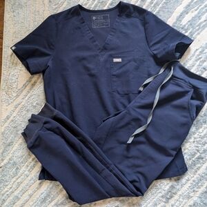 Figs scrubs set S Navy